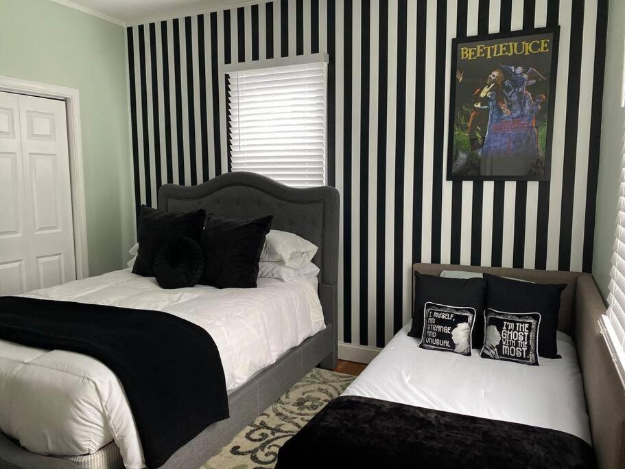 It'S Showtime-Book Lally'S House! Steps To Common! Salem Bagian luar foto