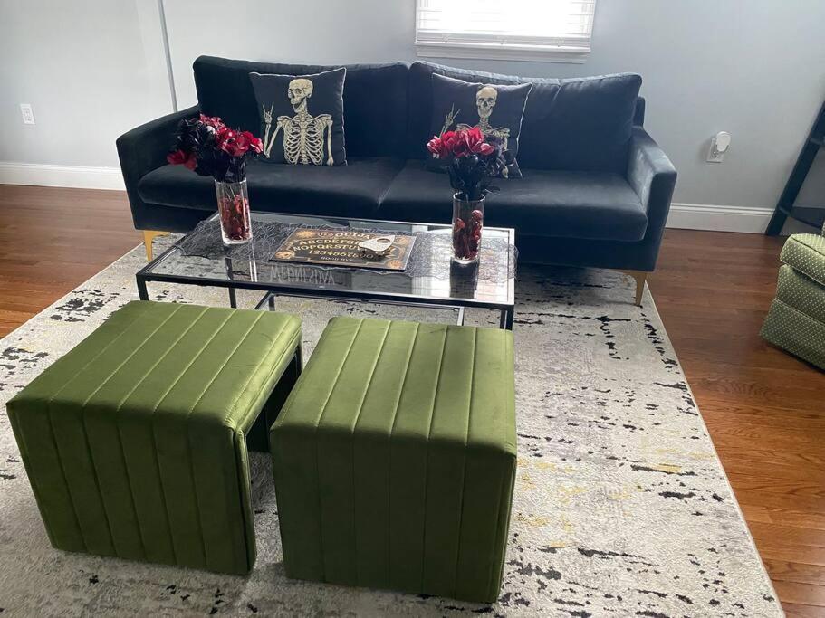 It'S Showtime-Book Lally'S House! Steps To Common! Salem Bagian luar foto