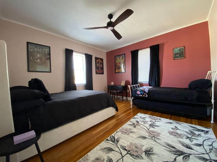 It'S Showtime-Book Lally'S House! Steps To Common! Salem Bagian luar foto
